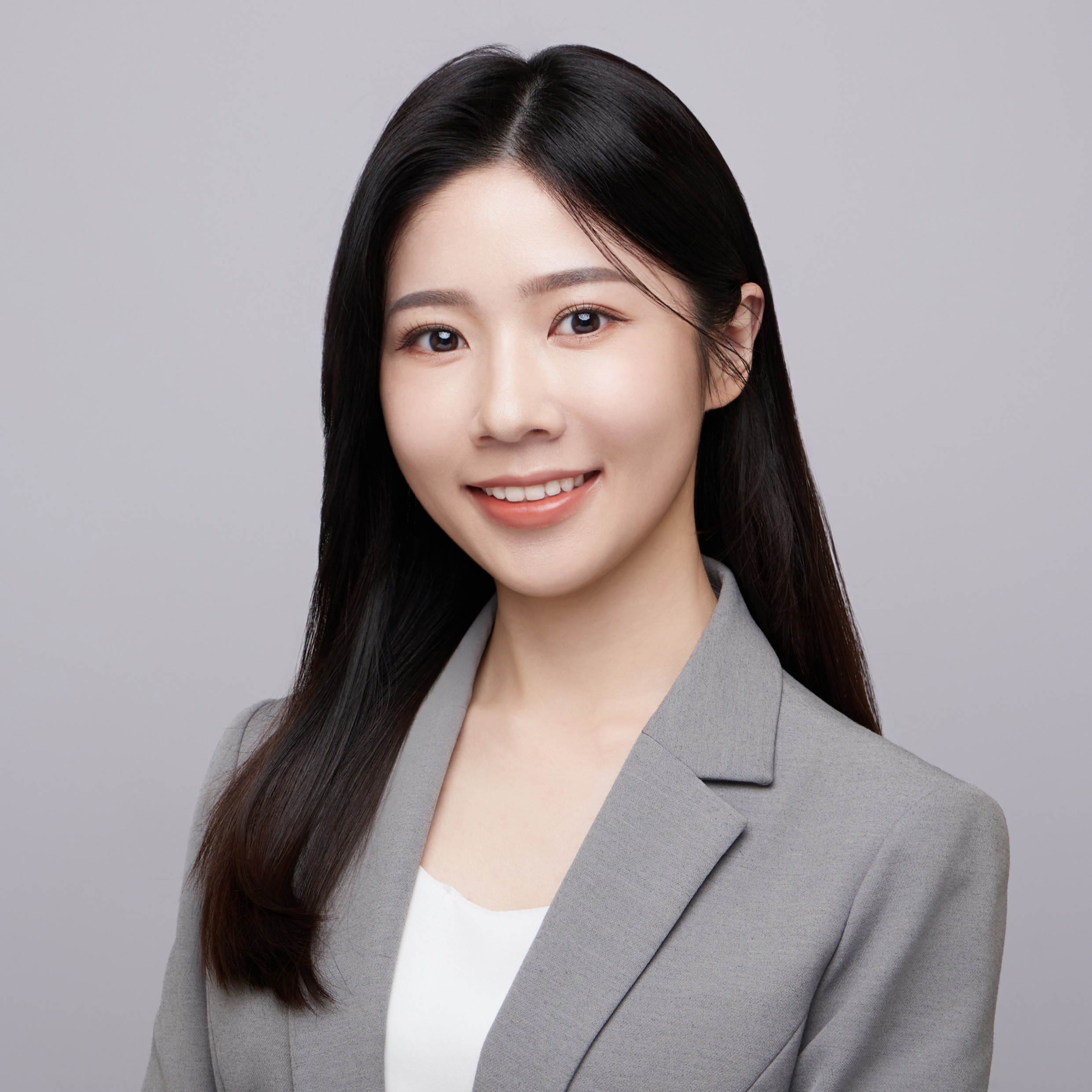 Yi-Hung-Lee-Headshot.JPG