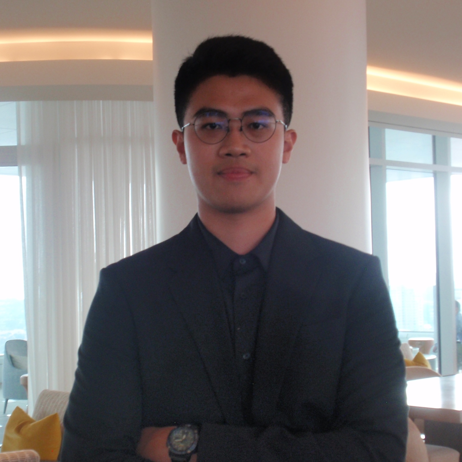 Yi-Hung-Lee-Headshot.JPG